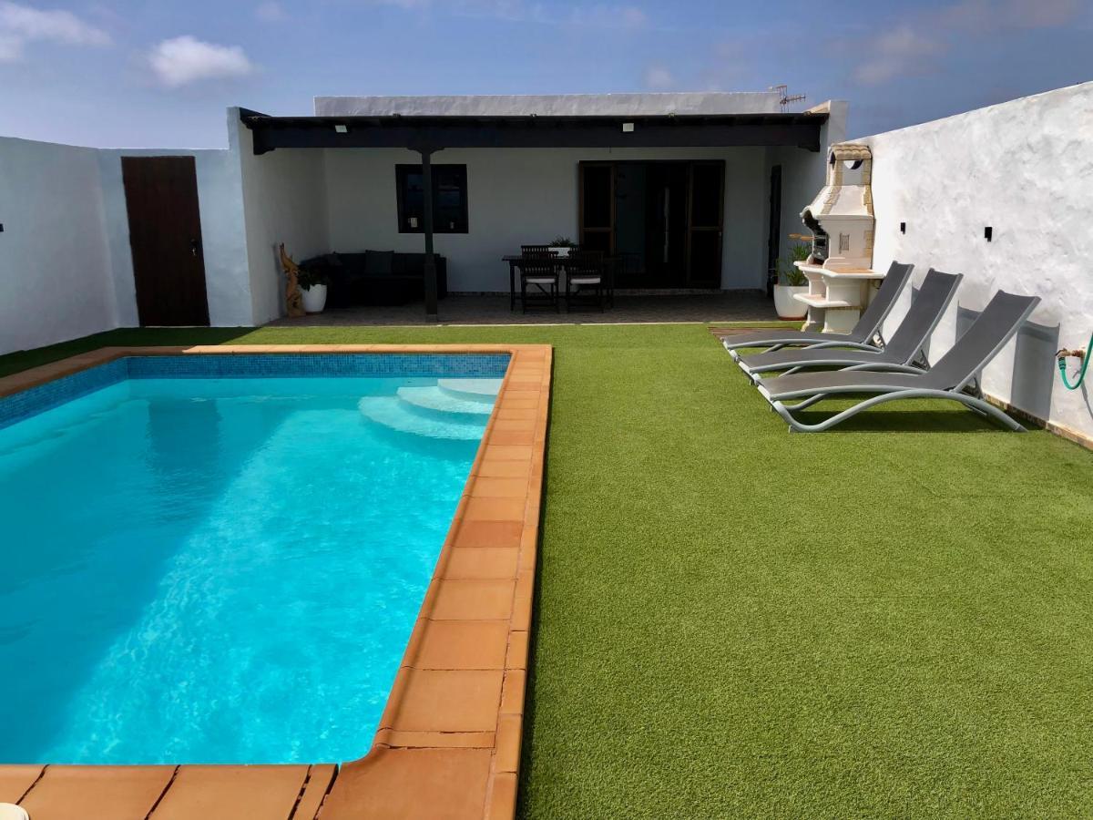 Villa Miriam Tinajo Kültér fotó